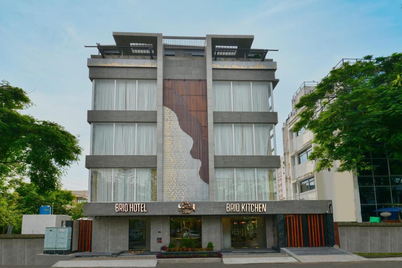 Brio Hotel Kolkata Exterior photo